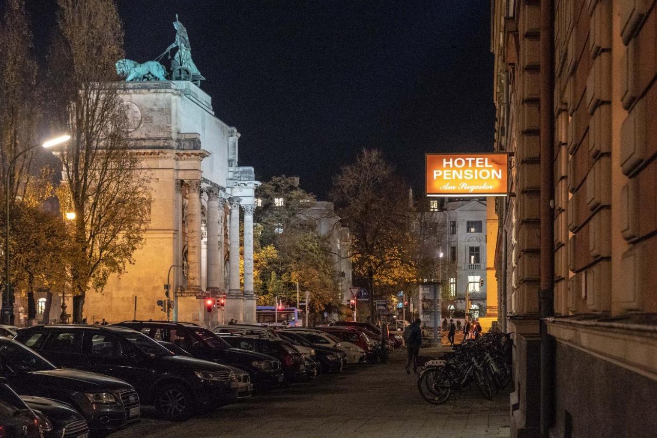 Hotel-Pension Am Siegestor Munich Exterior photo